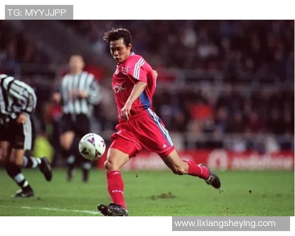 学习足球明星精彩动作技巧视频助你提升球技与比赛表现 学习足球明星精彩动作技巧视频助你提升球技与比赛表现