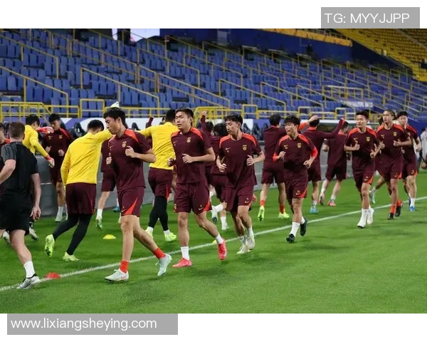 赛后分析：上海足球队与重庆足球队的竞技状态与表现评估