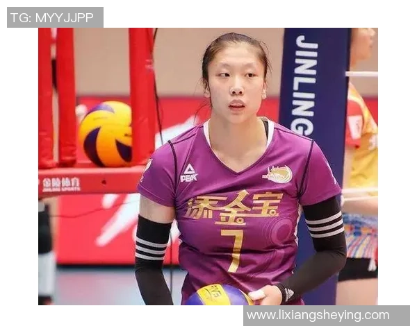 重庆排球队以67分领跑亚运会积分榜展现强劲实力和团队合作精神